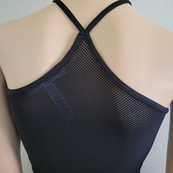 NWOT! BLACK BCBG GENERATION RIBBED CRISS CROSS MESH HALTER/CROP TOP - Picture 4 of 8
